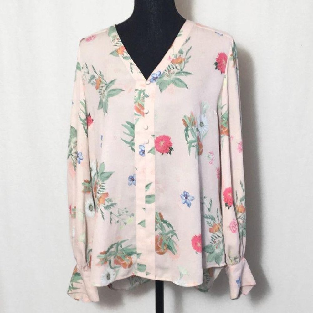 Express Button Up Floral Blouse Tunic L EUC Button